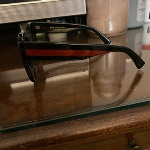 Women’s cat eye sunglasses